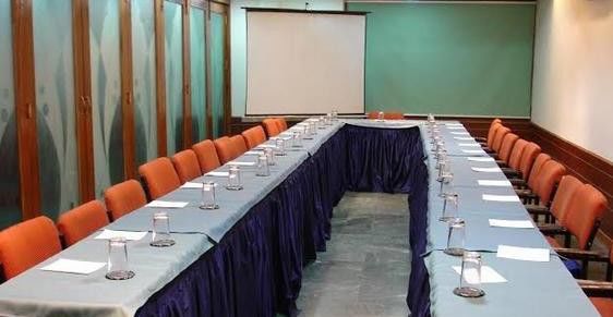 Oyo 15791 Flagship Hotel Executive Hazratganj Lucknow Zewnętrze zdjęcie